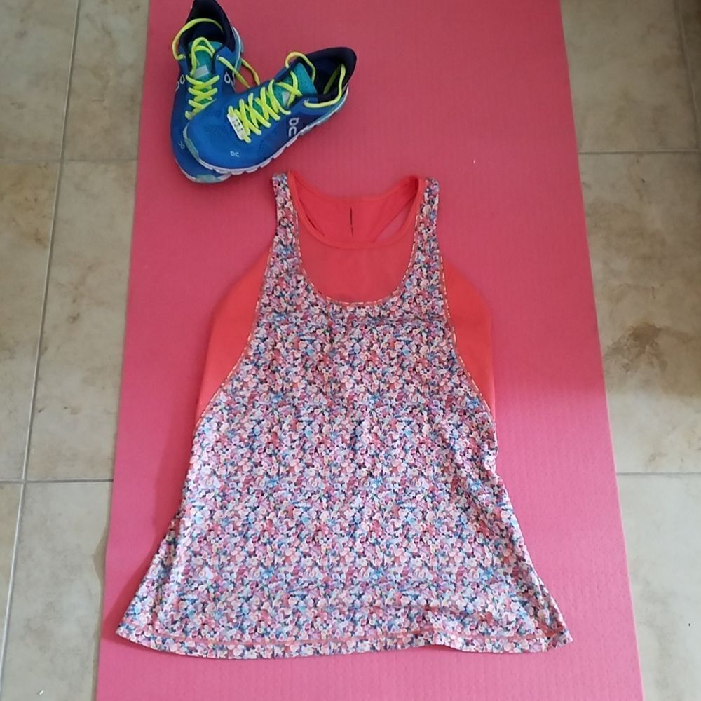 Lululemon racerback with meshing Tank - Picture 3 of 8